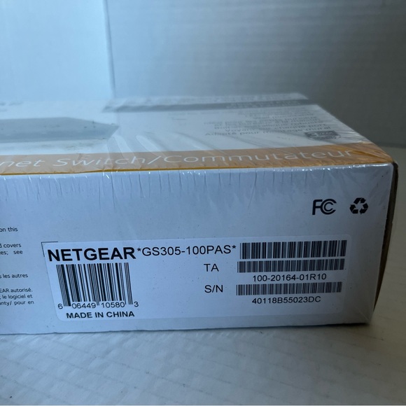 NETGEAR GS305 5-Port Gigabit Ethernet Switch - BRAND NEW FACTORY SEALED - Picture 4 of 6